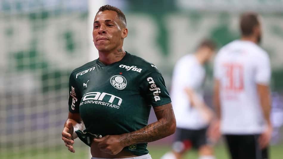 Breno Lopes comemora primeiro gol com a camisa do Palmeiras: 'Vinha buscando faz tempo'