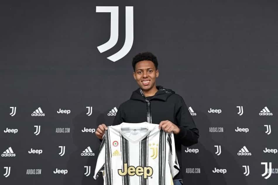 Juventus, da Itália, e Olympique de Marselha, da França, anunciam troca de jogadores