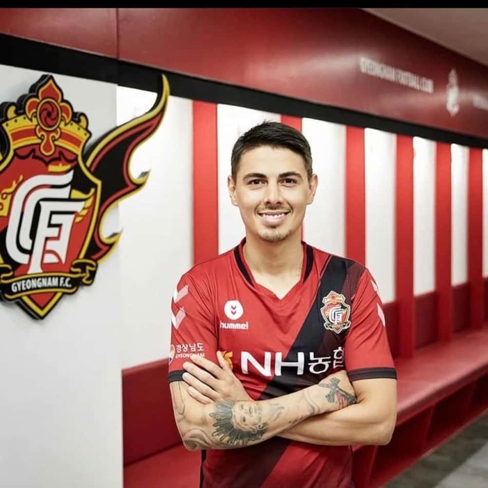 Artilheiro do Gyeongnam, da Coreia do Sul, Willyan Barbosa avalia temporada