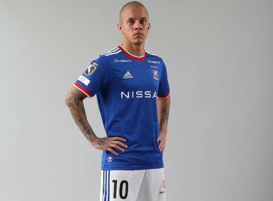 Cheio de moral! Ex-Fluminense ganha direito de usar a 10 em atual clube