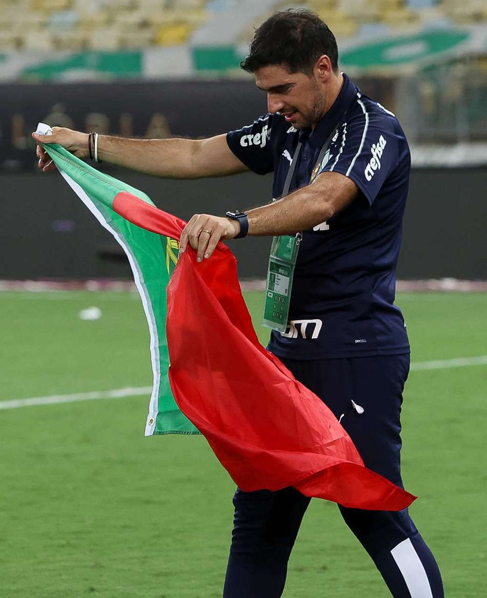 Campeão da Libertadores, Abel Ferreira não se acomoda: 'Tem mais coisas a conquistar'