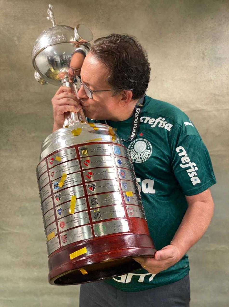 Paulo Buosi desconversa sobre reforços para o Palmeiras: 'Nosso foco é nos campeonatos'
