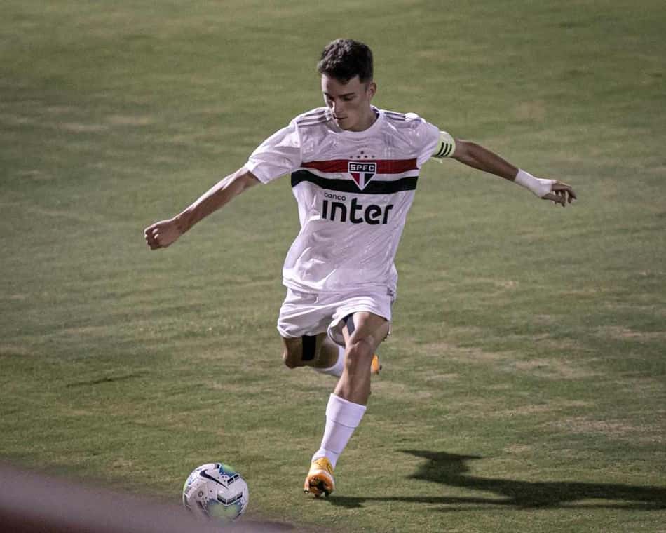 Ao L!, capitão do Sub-17 do São Paulo projeta futuro e fala sobre integração de Cotia com os profissionais