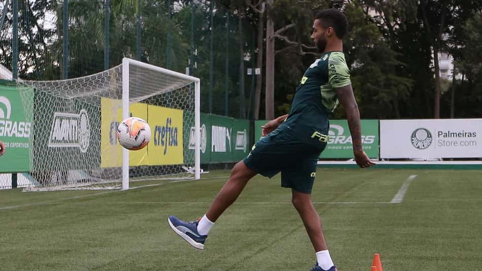 Em meio ao Mundial, Wesley se aproxima de retorno ao Palmeiras em campo