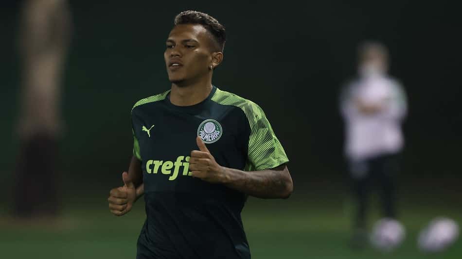 Coordenador científico do Palmeiras explica lesões de Veron e projeta ano