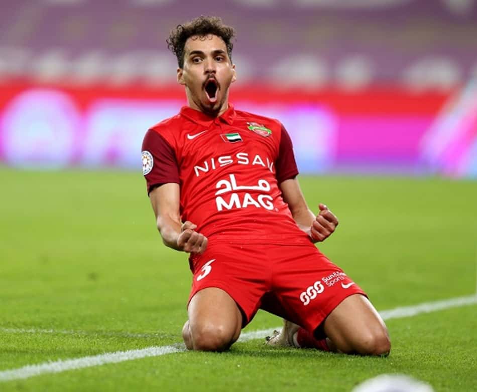Carlos Eduardo faz dois, dá uma assistência e Shabab Al Ahli goleia na Liga Árabe