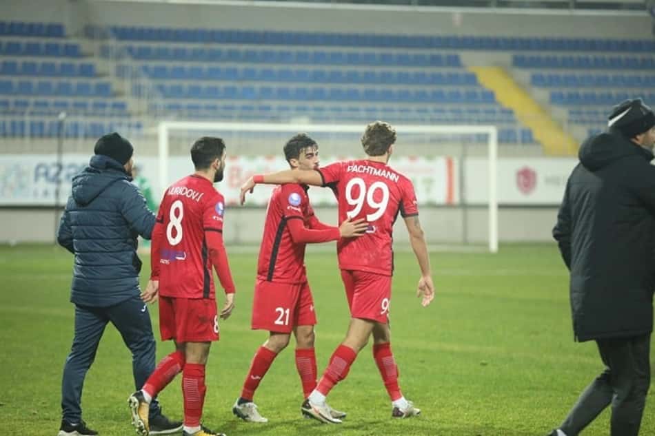 Atacante brasileiro estreia no Azerbaijão e mira vaga na Liga Europa