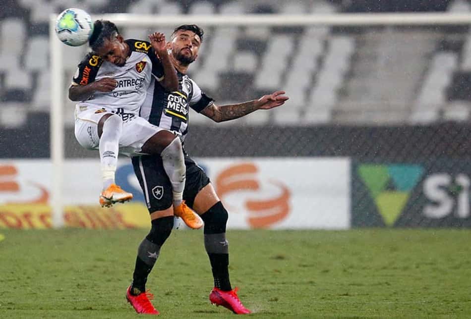 Rafael Oliveira comenta novo rebaixamento do Botafogo: 'Se nada mudar, também será normal sofrer para voltar'