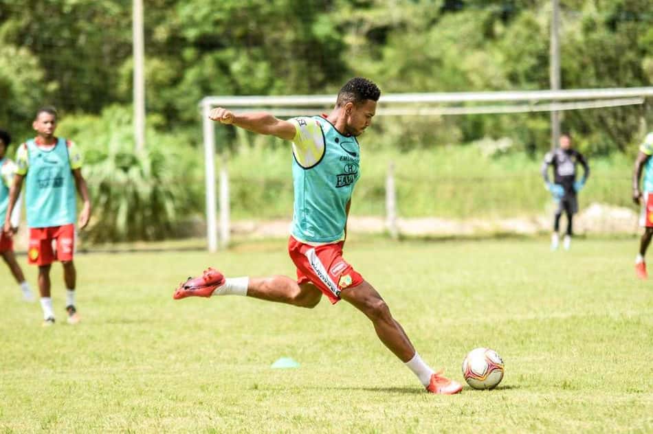 Bruno Mota é o novo reforço do Brusque, de Santa Catarina