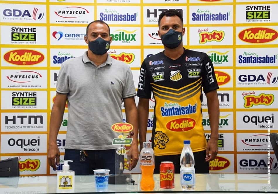 Novorizontino anuncia chegada do zagueiro Robson, ex-Botafogo-SP