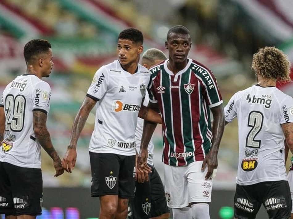 Sem jogar desde outubro de 2019, Frazan comemora e agradece apoio no profissional do Fluminense