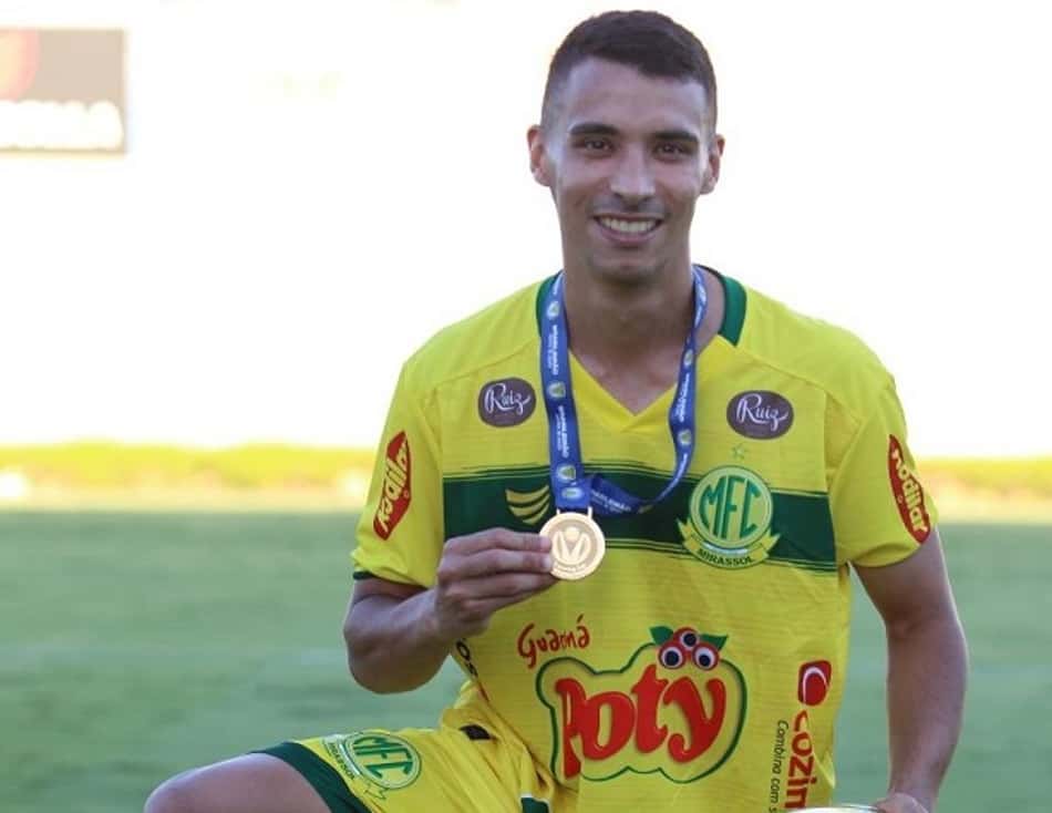 Volante do Mirassol celebra título brasileiro na Série D e mira boa campanha no Paulistão