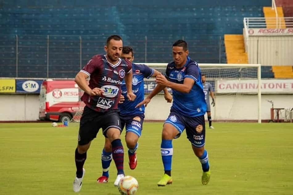 Juliano fala sobre fase no Caxias e espera grande temporada no clube