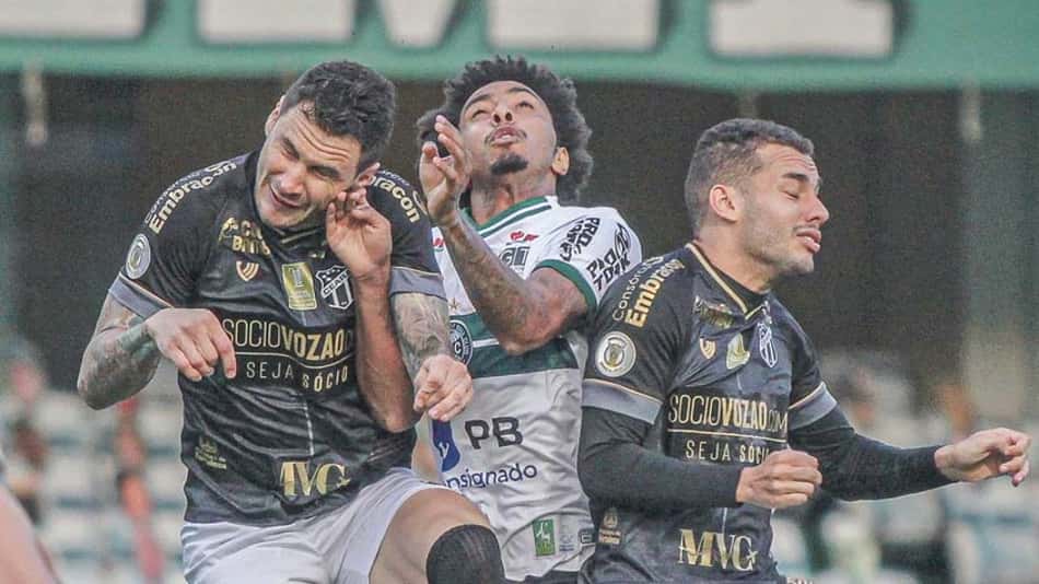 Com gols de Felipe Vizeu e Saulo, Ceará bate o Coritiba e garante vaga na Sul-Americana