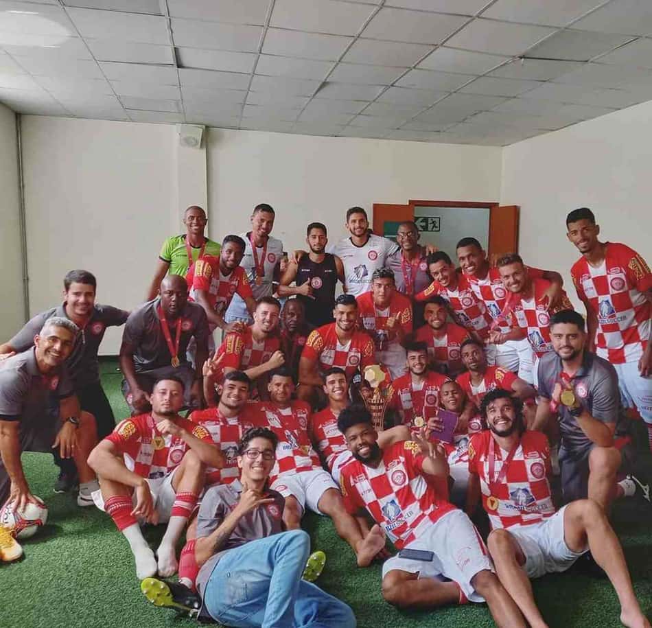 Líder na Tombense, João Paulo comemora título da Recopa Mineira e quer primeiro semestre de alto nível