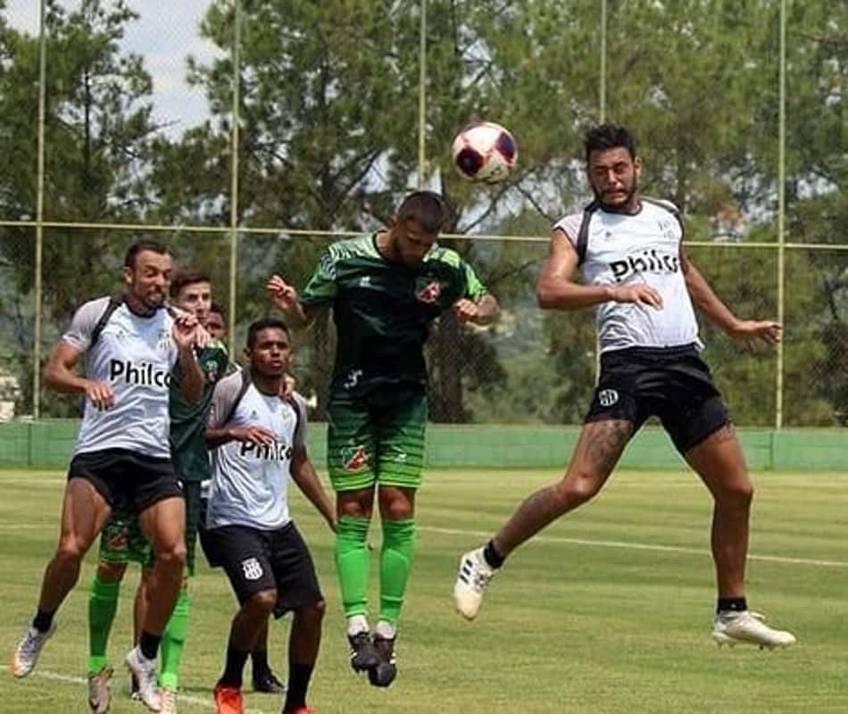 De olho no Paulistão, Ponte Preta leva a melhor em jogo-treino