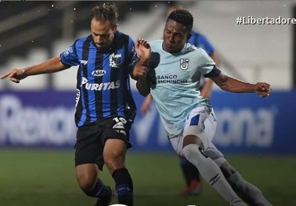 De virada, Liverpool bate Universidad Católica na estreia da Libertadores