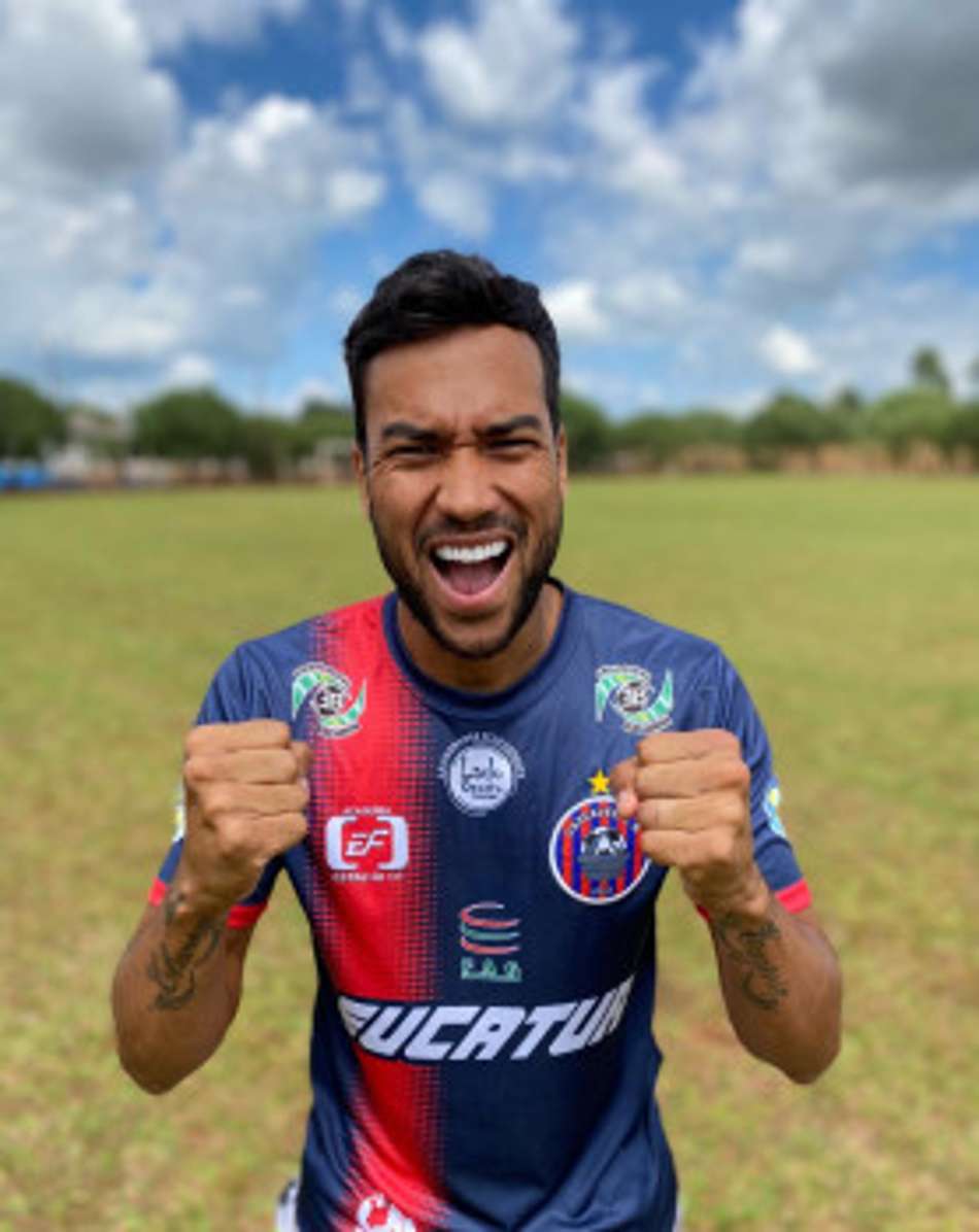 Ex-Santos, Gustavo Eugênio retoma a carreira na primeira divisão do Paranaense