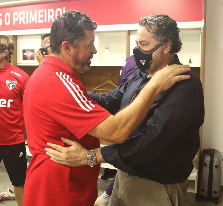 Após ser interino do São Paulo, Vizolli fará elo da base com o profissional