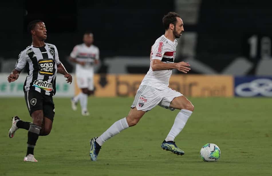 Ex-São Paulo afirma que, dentro de campo, 'Neymar é insuportável'