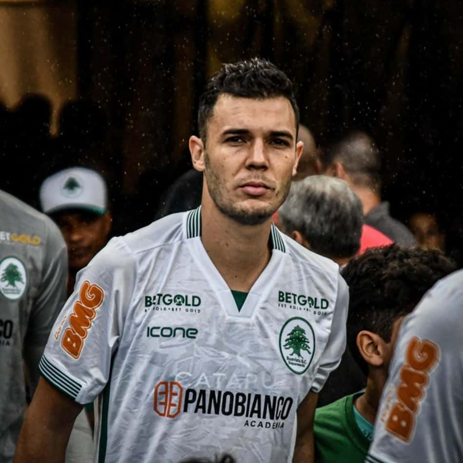 Mais maduro, lateral Jean Victor traça metas pelo Boavista no Carioca
