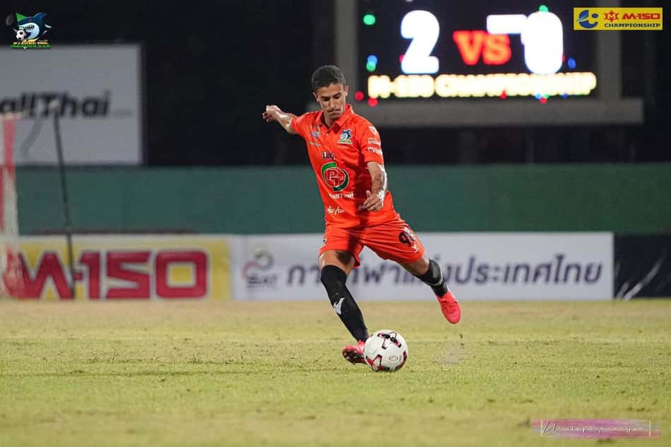 Rafael Diniz, do Ranong United, fala sobre adaptação e futuro no futebol asiático