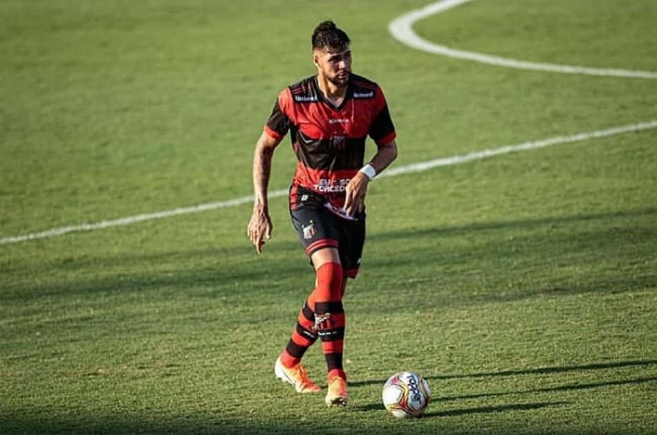 Zagueiro mais experiente do Ituano comemora gol no Paulistão