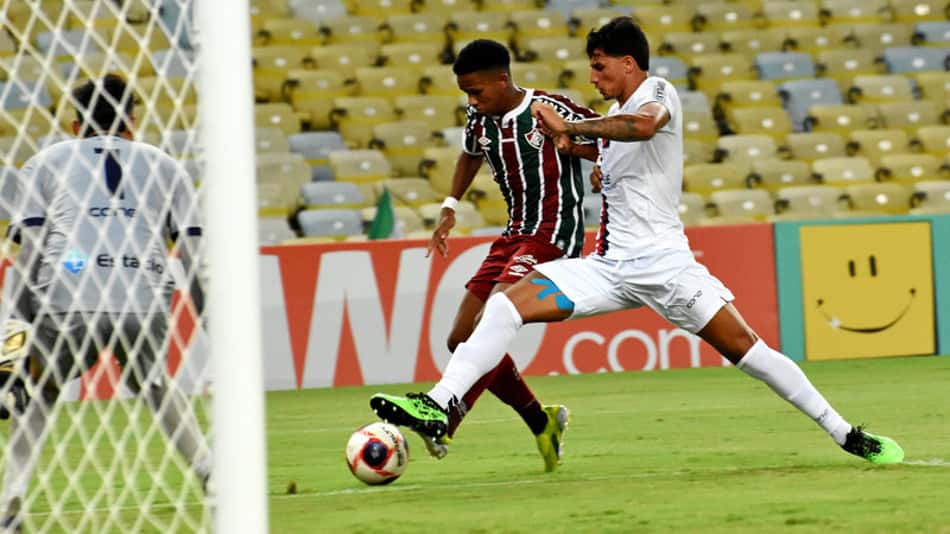 Após derrota para o Resende, Kayky evita falar sobre a arbitragem e lamenta: 'Não fomos eficientes'