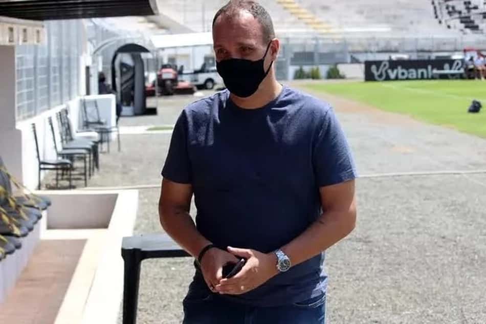 Ex-diretor da Ponte Preta, Alex Brasil exalta passagem no clube e pensa em definição para o futuro