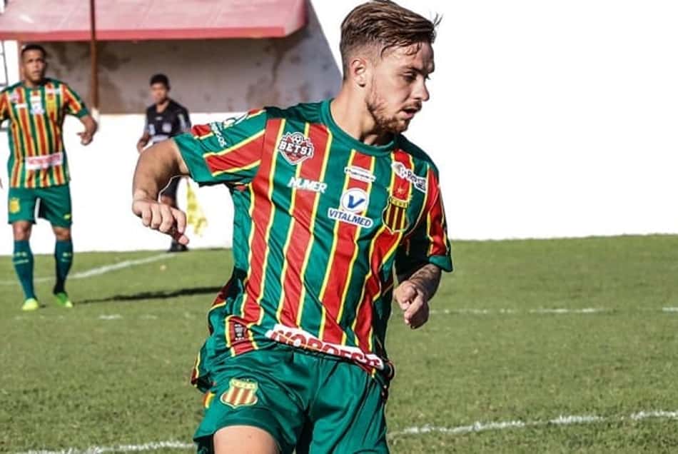 Guilherme Teixeira avalia confronto diante do Fortaleza: 'Time bem qualificado'