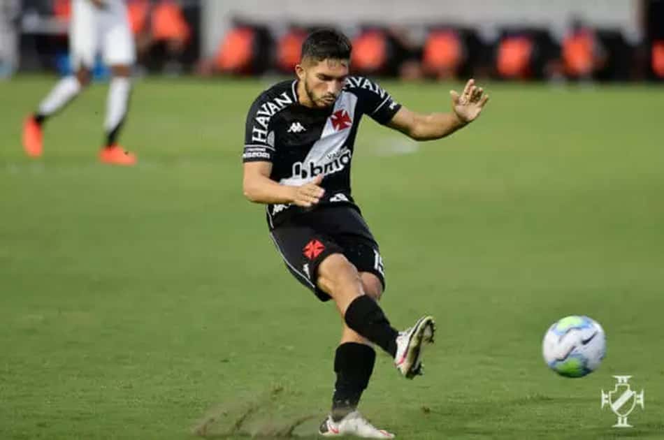Após ser ameaçado na porta de casa, Andrey, do Vasco, pretende registrar um boletim de ocorrência