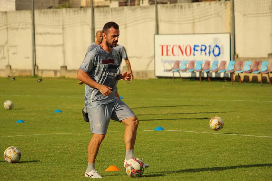 Juliano comemora bom momento no Caxias em 2021: 'Vamos lutar muito'