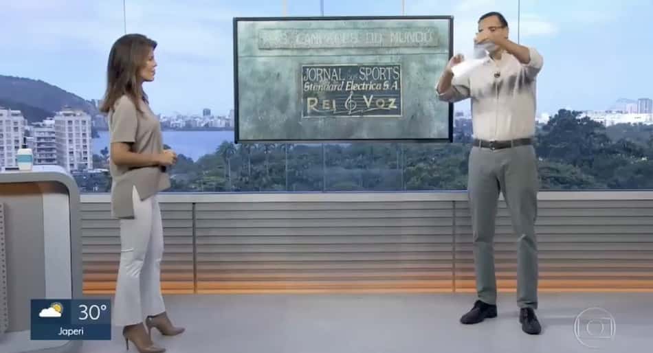 Edmilson Ávila rasga projeto do Maracanã