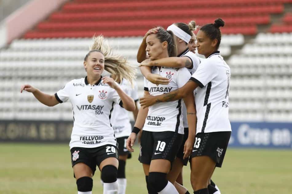 Timão segue impecável e avança em primeiro da chave na Libertadores Feminina