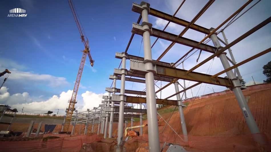 Obras avançam no novo estádio do Atlético-MG; veja como a arena está ficando e como será pronta