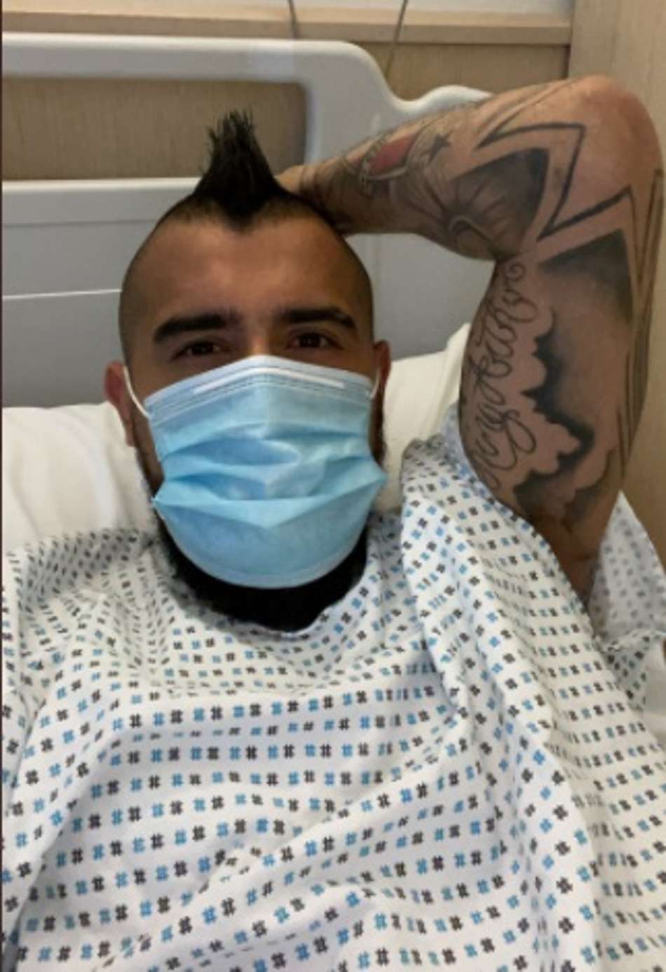 "A cirurgia foi um sucesso", disse Vidal após operação