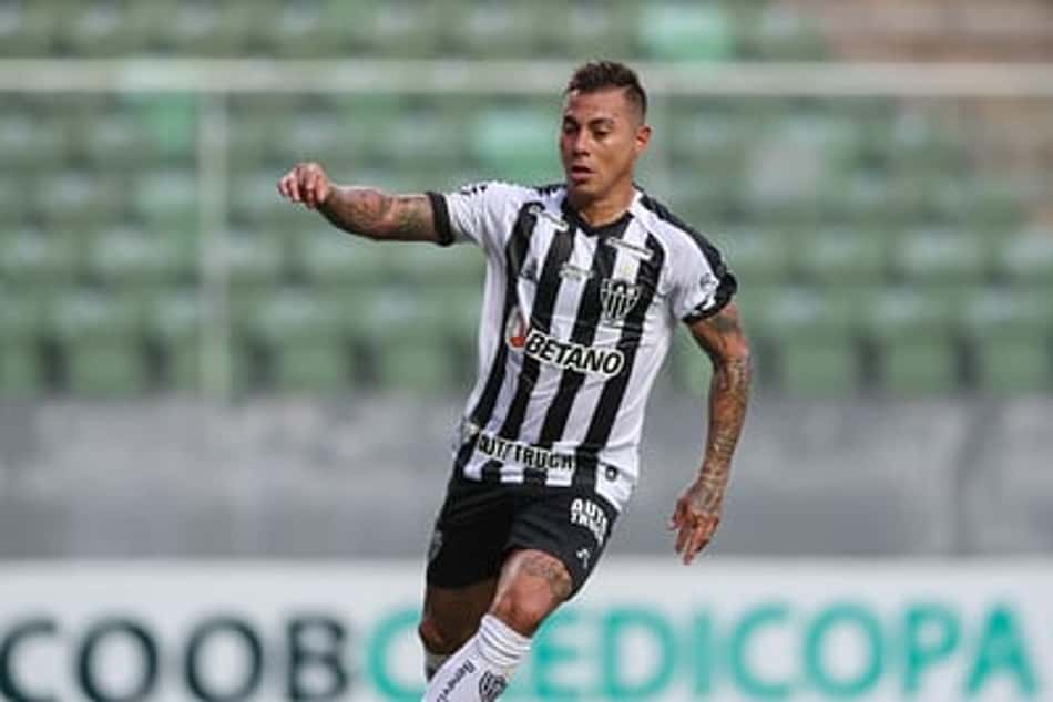 Atlético-MG confirma lesões dos atacantes Marrony e Vargas