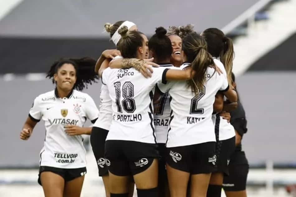 Artigo: Libertadores feminina e o 'olho no lance'