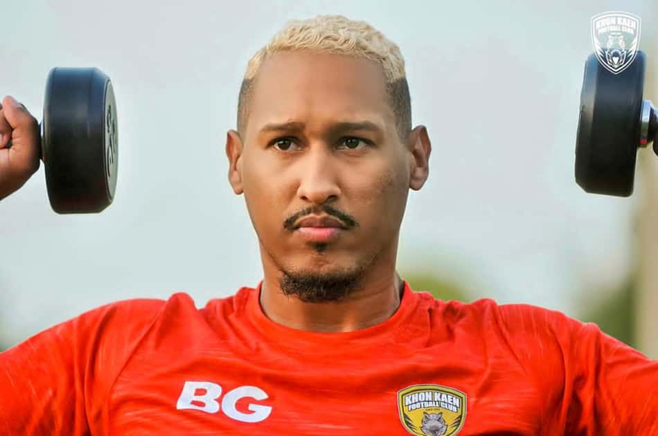 Artur Vieira, ex-Fluminense, planeja futuro da carreira, mas afirma não ter preferência por um país específico