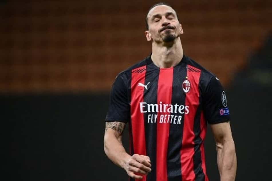 Milan renova com Ibrahimovic por mais uma temporada