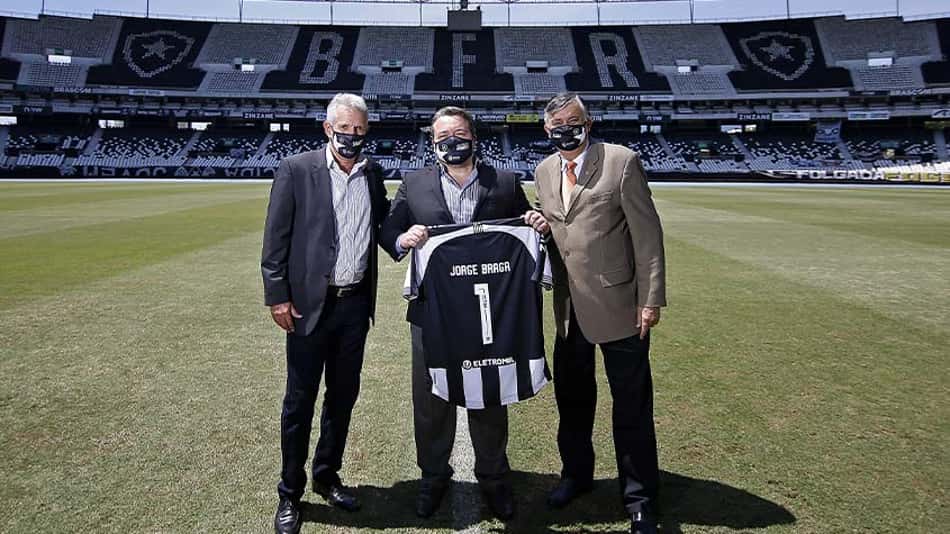 Mercado de atuação e finanças: por que o Botafogo fechou com a XP para buscar investidor no exterior