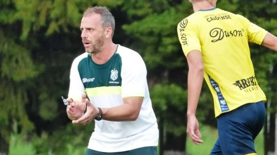 Técnico Marcus Grippi enaltece bom momento da Caldense: 'Trabalho sério'