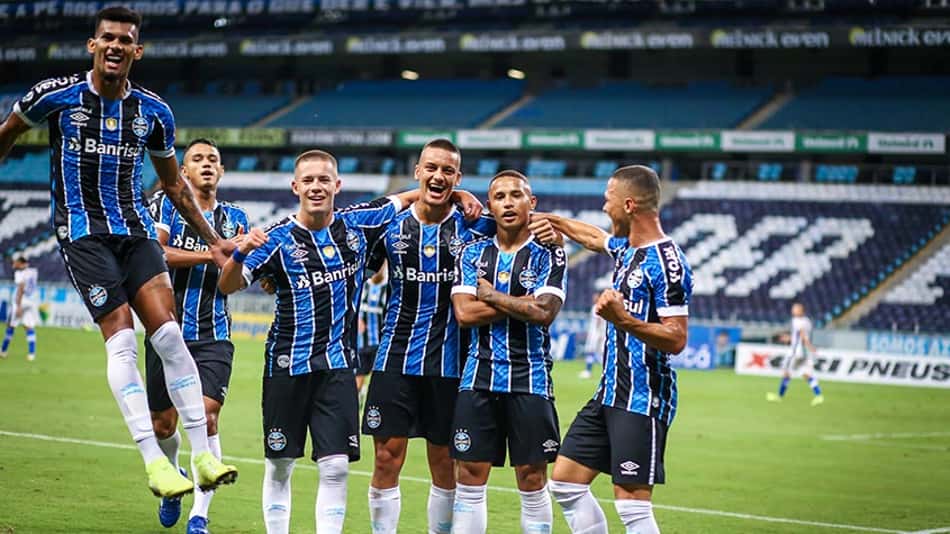 Grêmio bate Aimoré, mantém 100% e assume liderança do Gauchão