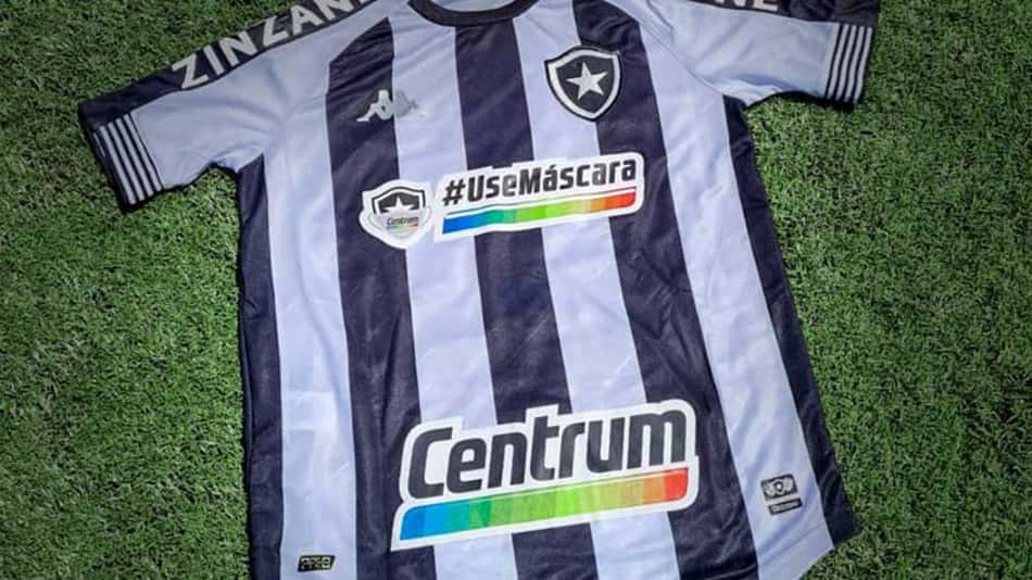 Botafogo terá a frase 'Use máscara' estampada no espaço do patrocínio master na partida contra o Flamengo