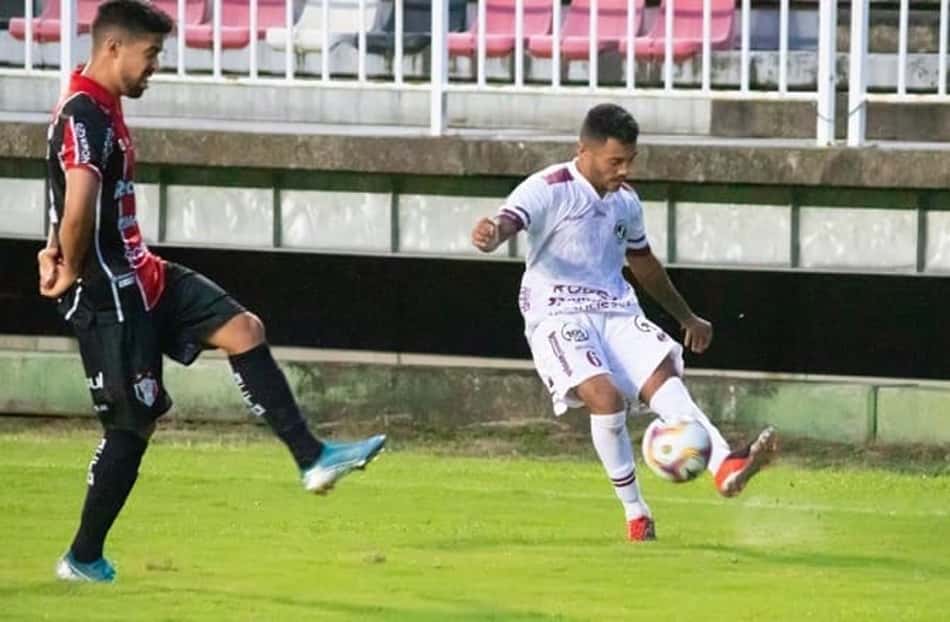 No Juventus-SC, lateral-esquerdo faz análise do Figueirense
