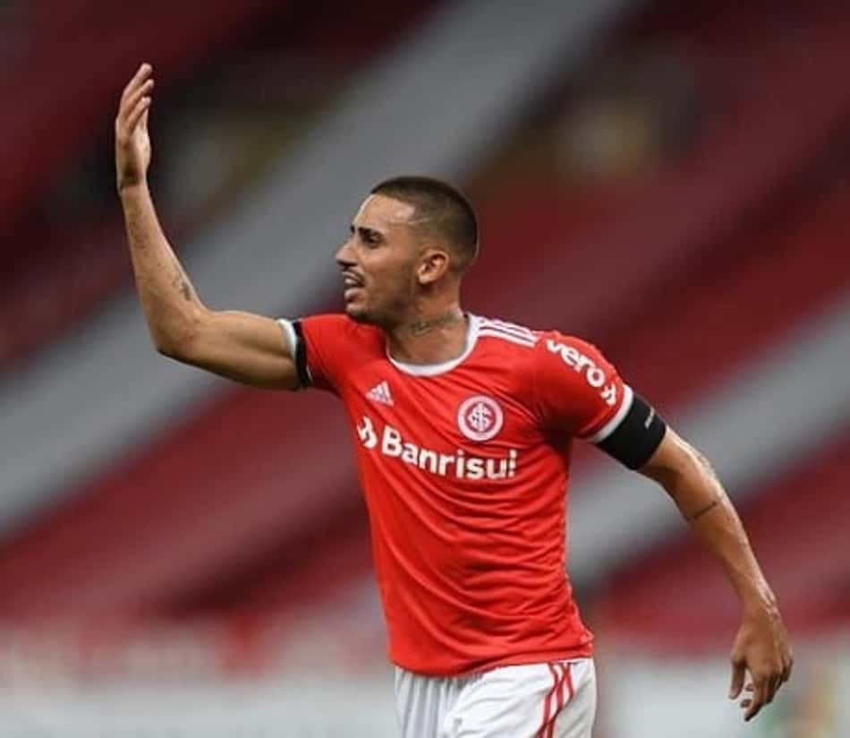 Galhardo chega ao 10º gol na temporada 2021
