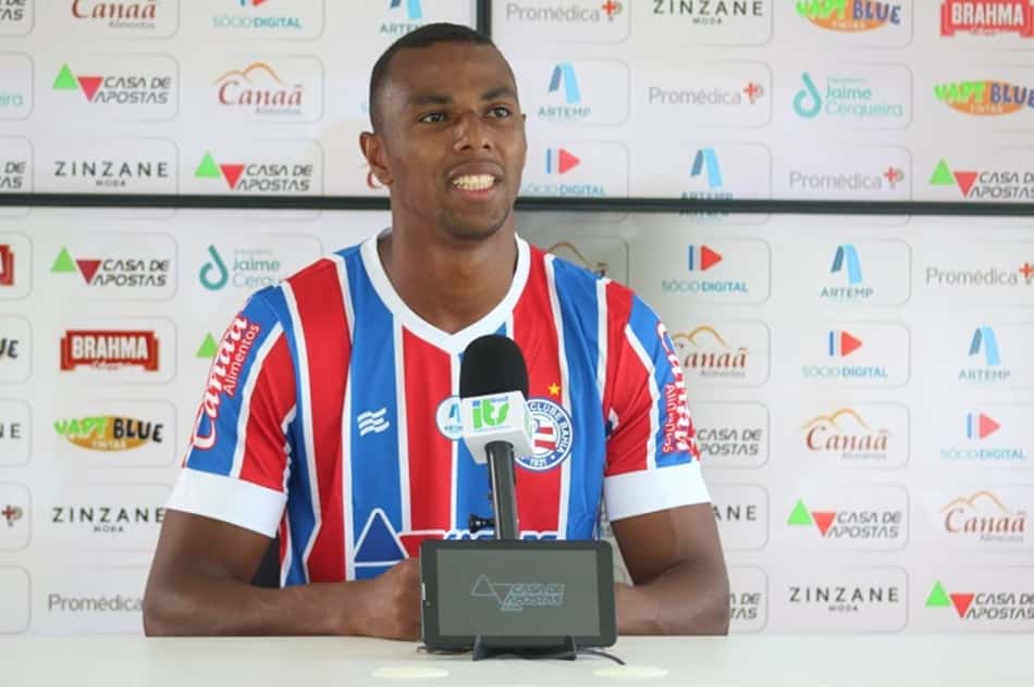 Luiz Otávio rescinde com a Chapecoense e se apresenta no Bahia