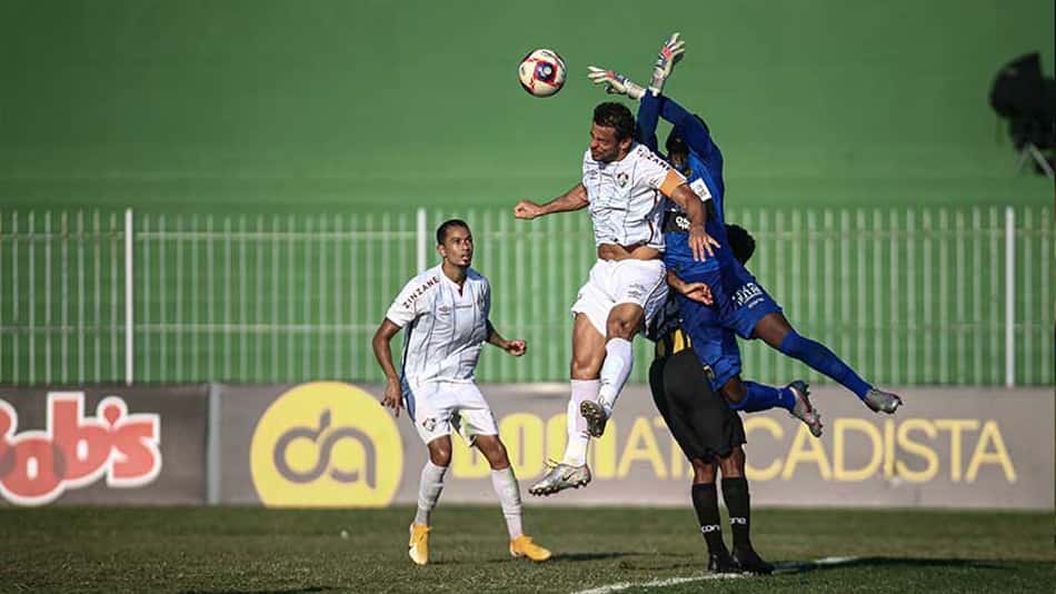 Com gol no fim, Fluminense perde para o Volta Redonda, que assume a liderança do Carioca