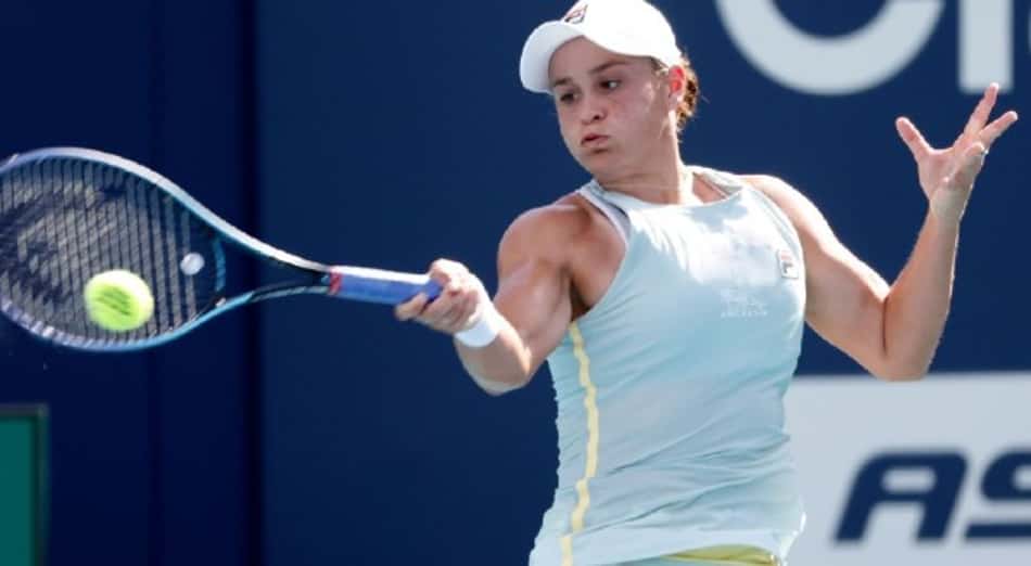 Barty vê abandono de Andreescu e conquista o BI em Miami