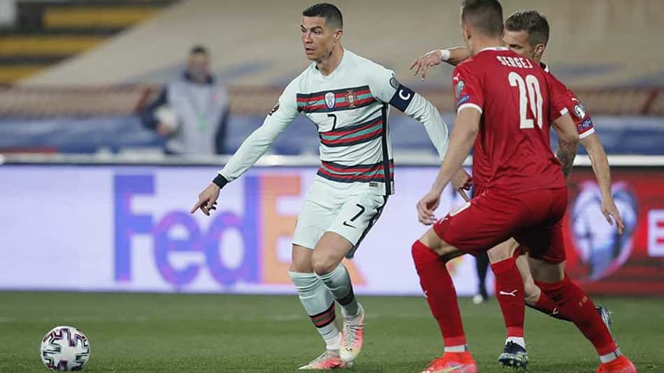 Treinador de Portugal revela pedido de desculpas do árbitro e comenta fúria de CR7 após gol não validado